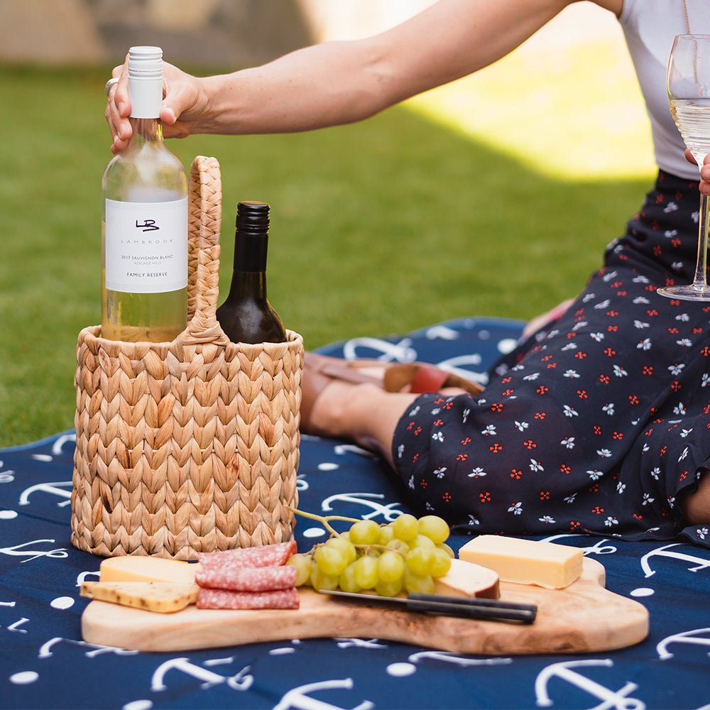 Water Hyacinth Picnic Wine Carrier | Home Decor
